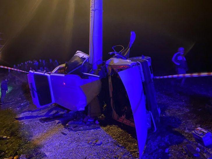 Kontrolden çıkan otomobil direğe çarptı: 1 ölü G2