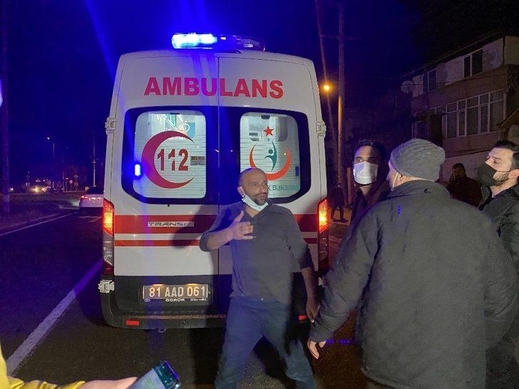 Tır otomobile çarptı, sürücü araçta sıkıştı G3