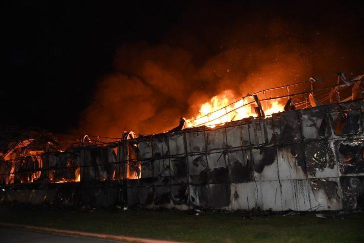 Mersin’de narenciye fabrikasında yangın G3