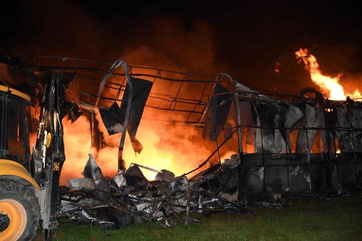 Mersin’de narenciye fabrikasında yangın G5