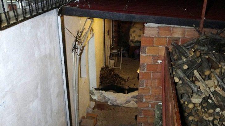 Bıçakladığı ağabeyine pişman olup kalp masajı yaptı ancak kurtaramadı G3