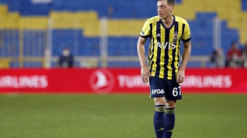 Mesut Özil ilk kez ilk 11'de sahaya çıkacak