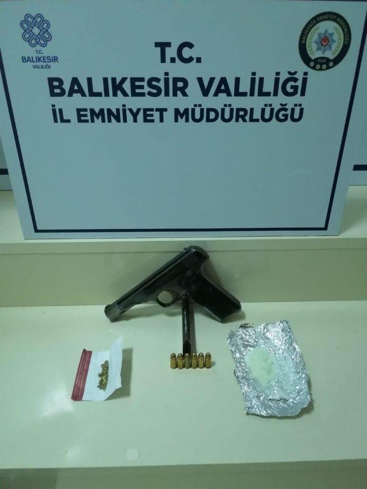 Balıkesir’de uyuşturucu operasyonu: 5 kişi tutuklandı G3