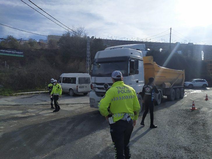 İstanbul’da hafriyat kamyonu denetimi G3