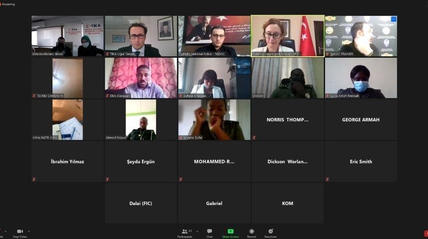 "İnternet üzerinden eğitim yaygınlaşmalı"