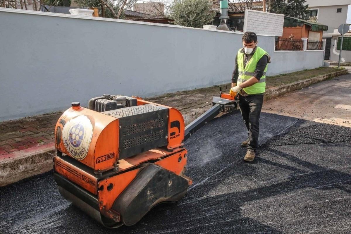 Buca Belediyesi, kentin sokaklarını emek emek yeniliyor