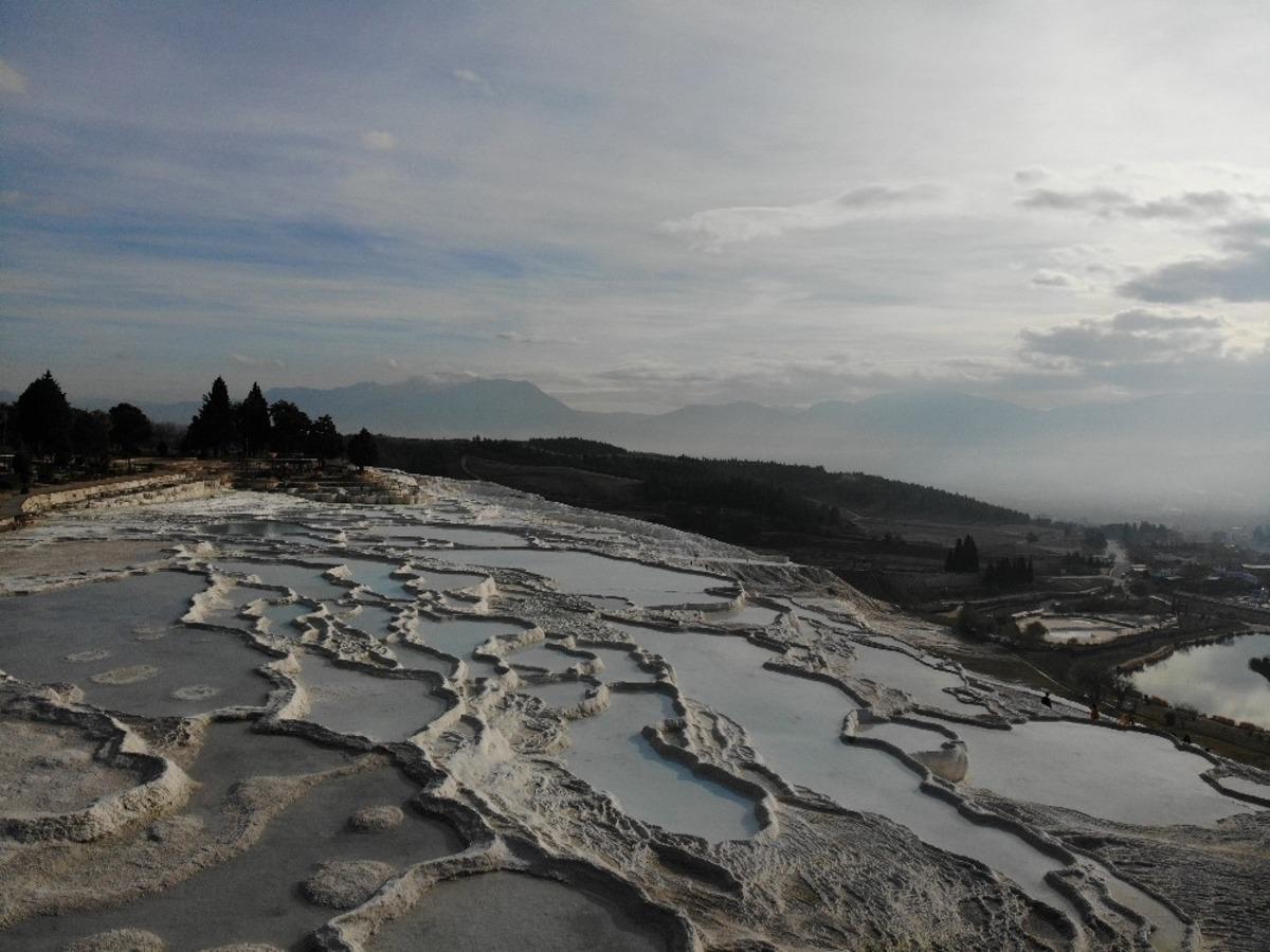 Pamukkale&rsquo;de fiyat artışı yerli turistleri etkilemiyor