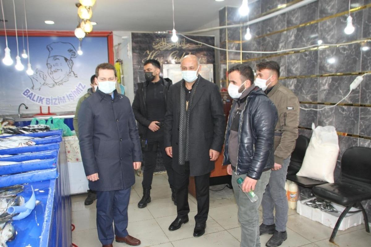 Malazgirt&rsquo;te korona vir&uuml;s denetimi yapıldı