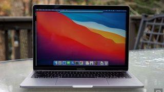 Intel Apple M1'e karşı kendi işlemcisini üstün gösterdi