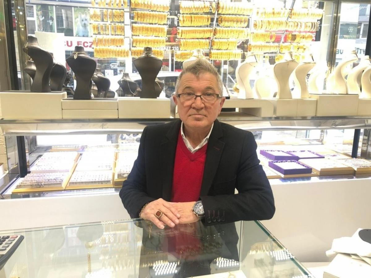 Kuyumcular hafta sonu a&ccedil;ık olmak istiyor