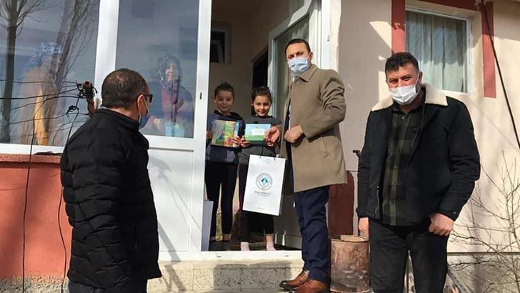 Bin 100 öğrenciye karne hediyesi G3