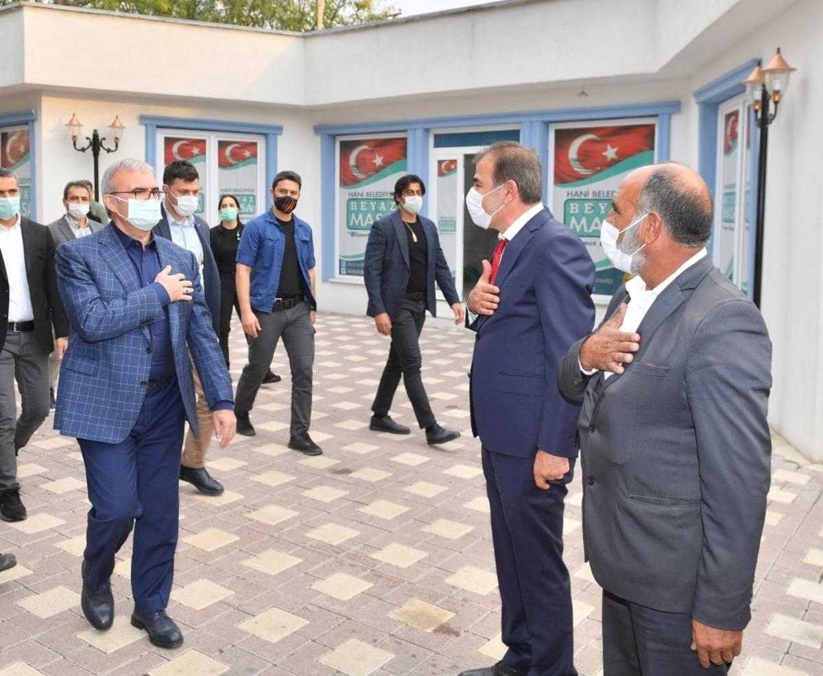 Hani Belediye Başkanı Lale: "Hani&rsquo;ye hizmet i&ccedil;in seferber olduk, g&ouml;n&uuml;l bağını yeniden inşa ettik"