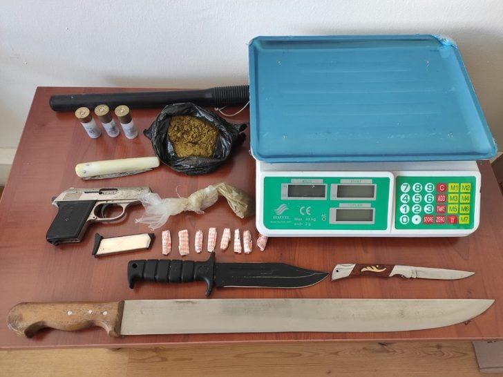 Uyuşturucu operasyonu polis kamerasında G1