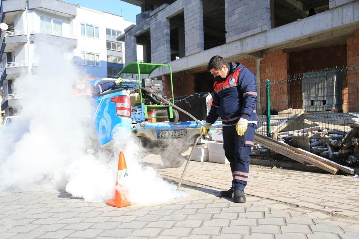 Pamukkale&rsquo;de vatandaşlar i&ccedil;in sivrisinek ile m&uuml;cadele devam ediyor