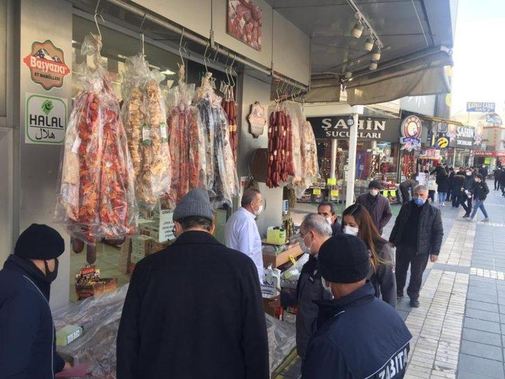 Zabıta açıkta satış yapan ve yer işgalinde bulunan esnafı denetledi G3