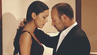 Bergüzar Korel dizileri: Binbir Gece’den Vatanım Sensin’e uzanan bir yolculuk!