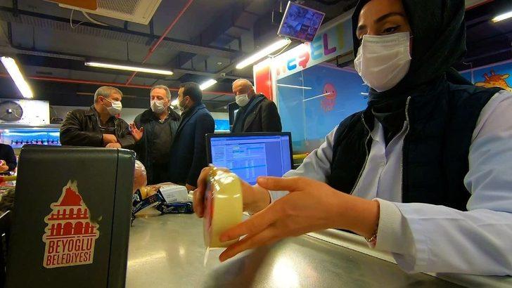 Beyoğlu’nda mahalle muhtarları Sosyal Market’e hayran kaldı G3