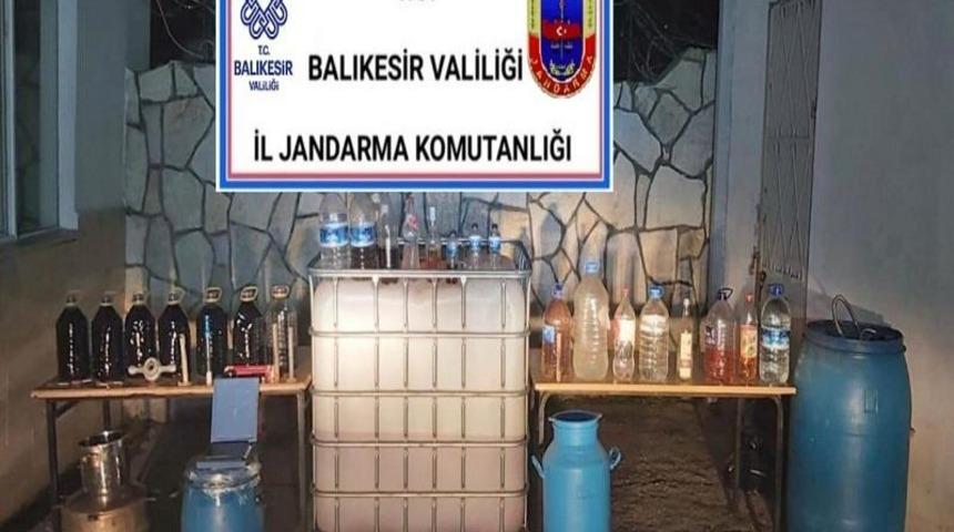 Jandarma&rsquo;dan sahte rakı ve şarap operasyonu