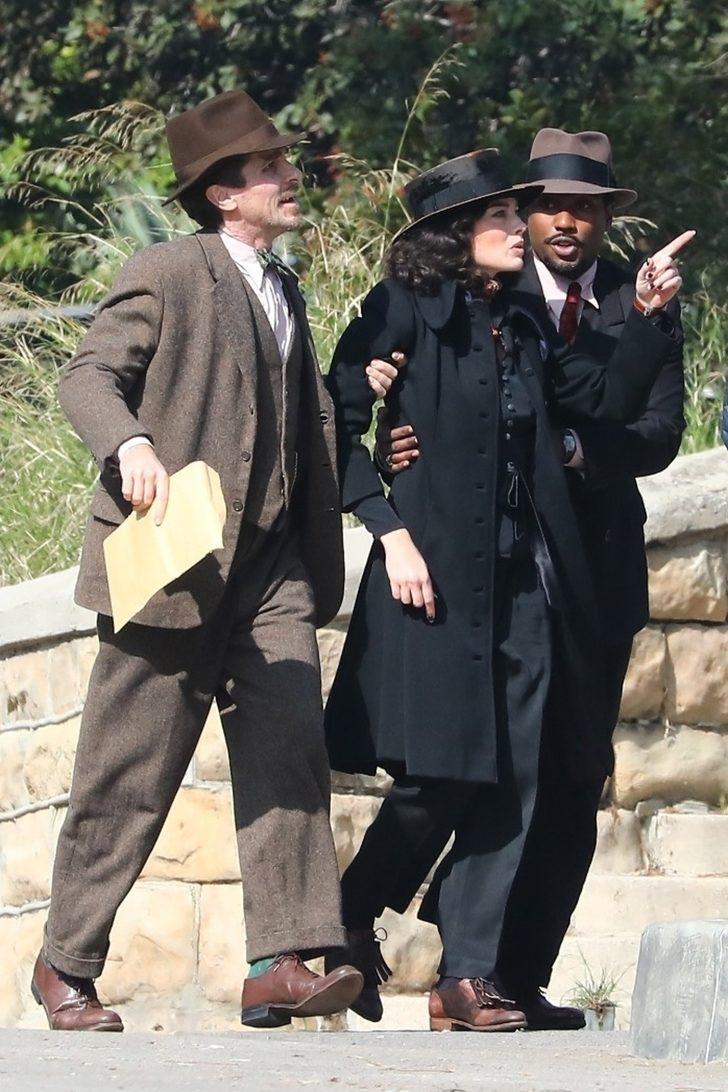 Margot Robbie'nin bu halini unutun! Siyah saçlarıyla tanınmaz halde G3