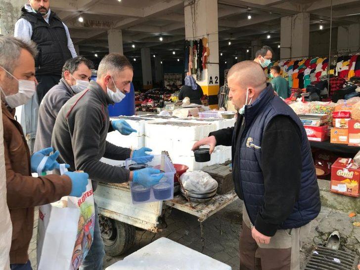 Bulancak Belediyesi’nden Pazar esnafına sıcak çorba G1