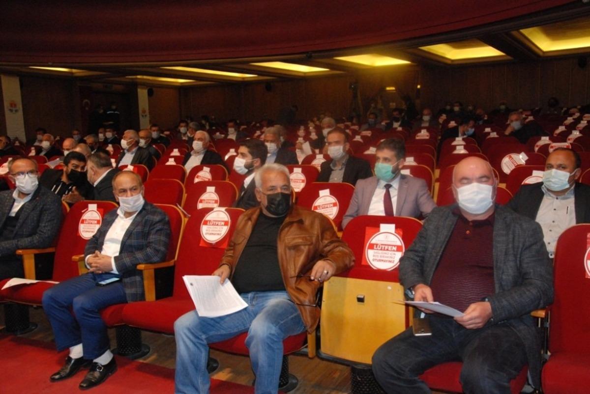 Mecliste g&uuml;ndem maddelerinin yarısı iade edildi