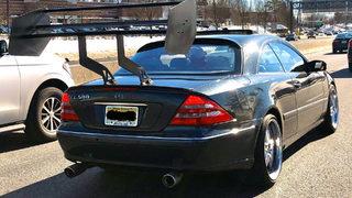 McLaren Senna GTR'nin kanadı Mercedes CL 500'e uyar mı?