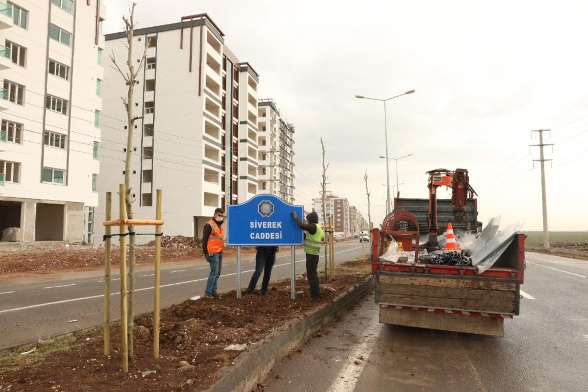 Diyarbakır&rsquo;daki yer y&ouml;n levhaları yenilendi
