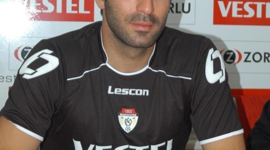 Denizlispor’da sportif direktörde istifasını açıkladı