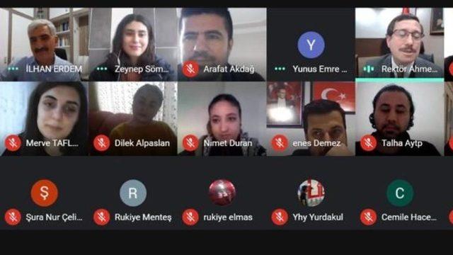 Türkçe Öğretimi Sertifika programı online olarak düzenlendi