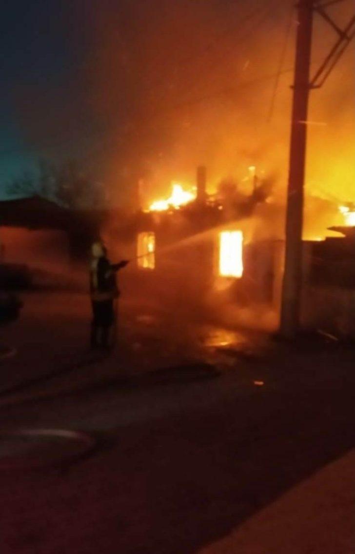 Akhisar’da cami lojmanında yangın: 1 ölü, 2 yaralı G2