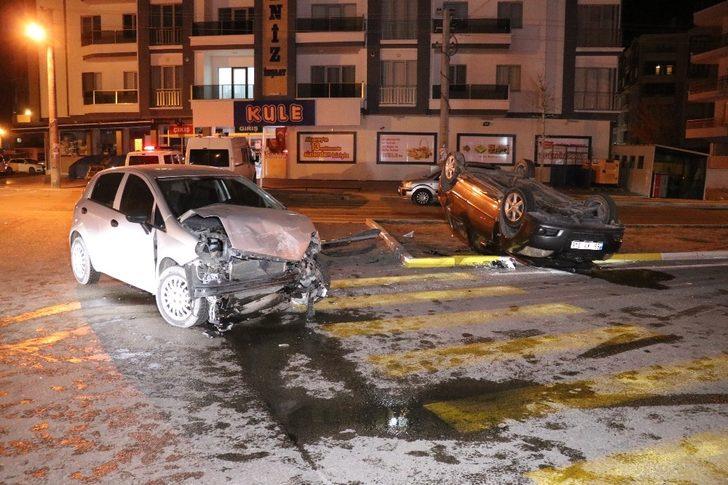 İki otomobilin hurdaya döndüğü kazada 1’i bebek 7 yaralı G2