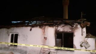 Akhisar'da işçi lojmanında yangın: 1 ölü, 2 yaralı