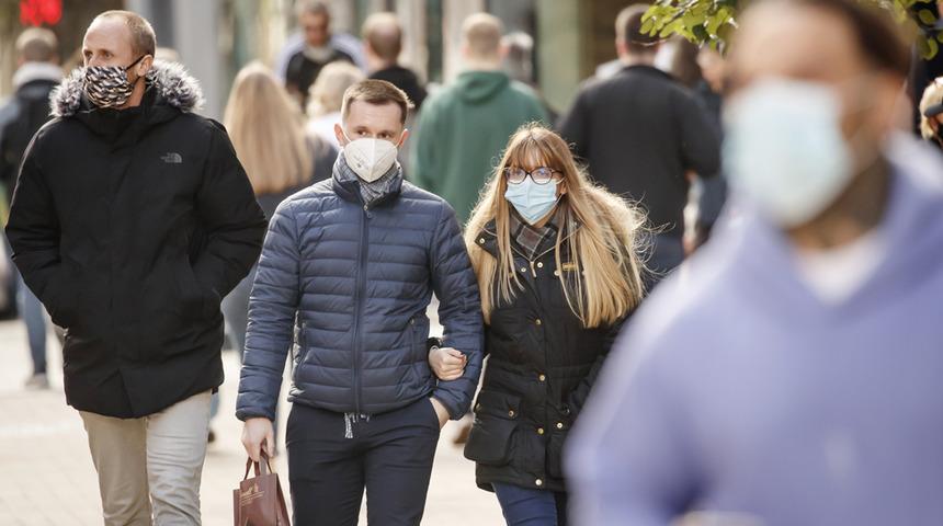 Covid: Başbakan Johnson, İngiltere’de kısıtlamaların baharda sona ereceğini söylemek için 'çok erken' dedi