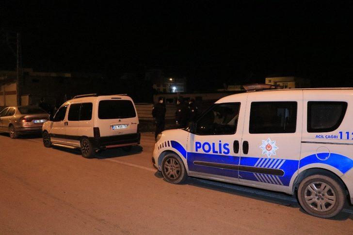 Evinin bahçesinde silahlı saldırıya uğrayan kişi yaralandı G4