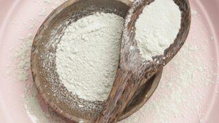 Bu maske elden düşmüyor! Yağlı ciltten eser bırakmayan beyaz kil maskesi cildi beyazlatır mı? 