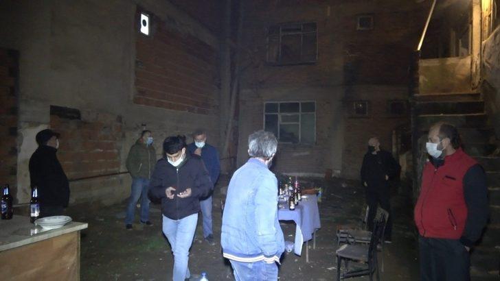 (Özel) Polis kaçak meyhaneye dönüştürülen mekânı müşteri kılığında bastı G2