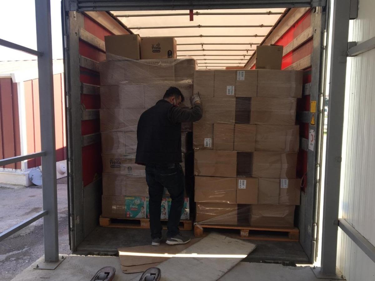 İhtiya&ccedil; sahipleri i&ccedil;in 1 tır yardım malzemesi g&ouml;nderildi