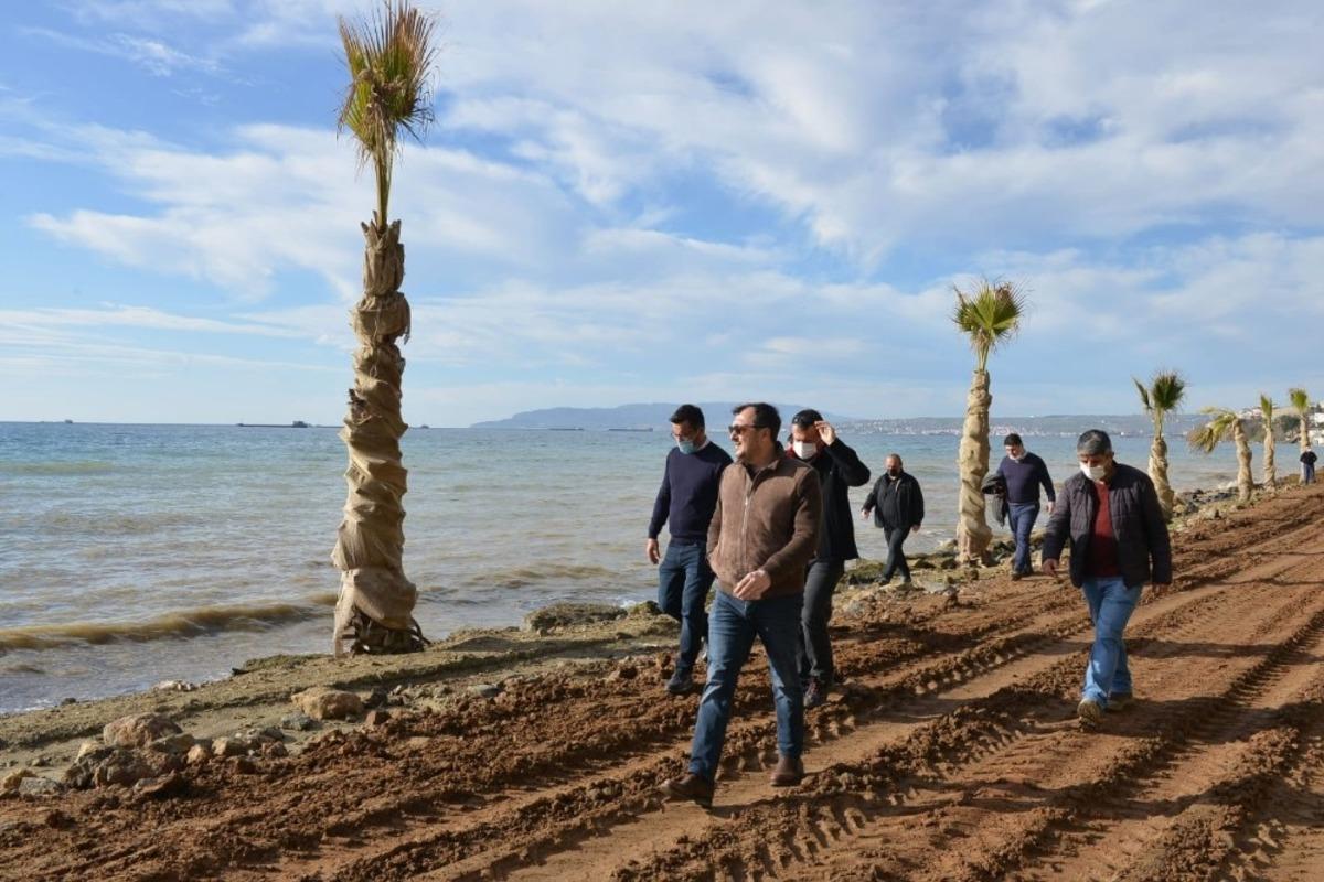 Başkan Y&uuml;ksel yeni sahil yolu projesi &ccedil;alışmalarını yerinde inceledi