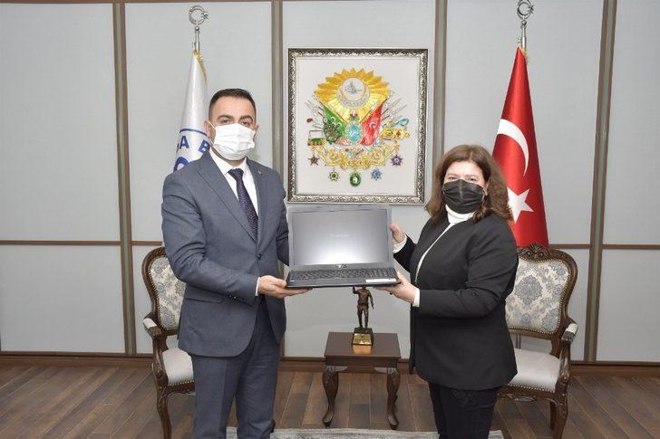 Başkan Erdoğan’dan muhtarlara dizüstü bilgisayar G3