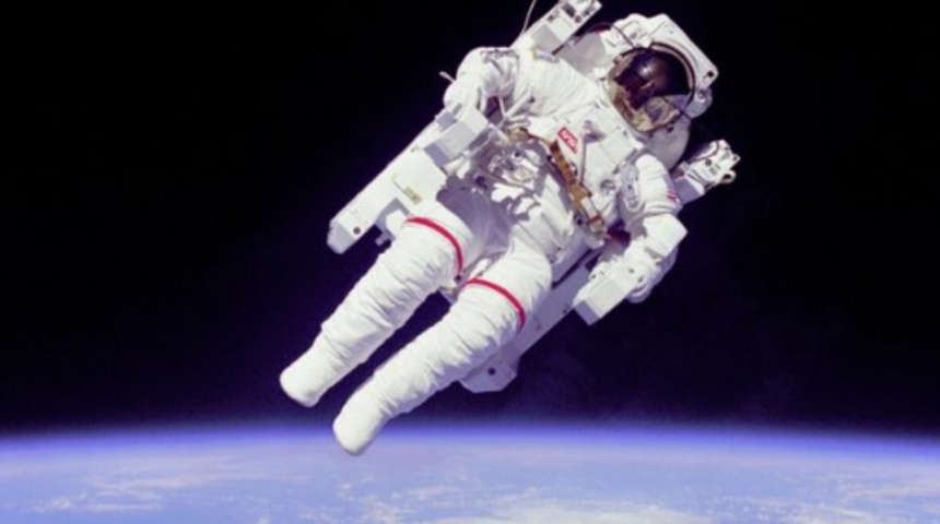 Amerika’nın Ay’a hiç gitmediği konusunda ortaya atılan çarpıcı iddialar ve yanıtları!