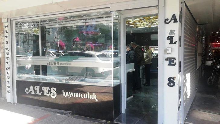 Milyonluk vurgun yaptığı iddia edilen kuyumcu adliyeye sevk edildi G2