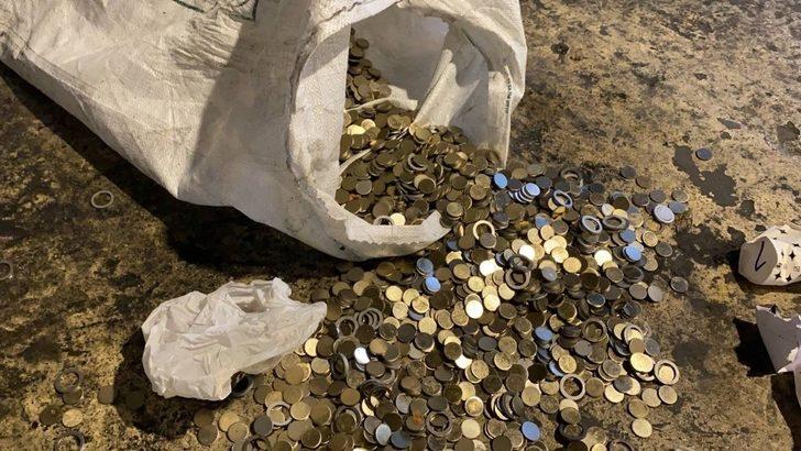 (Özel) Esenyurt’ta atık merkezi gibi gösterilen iş yerine sahte para operasyonu G3