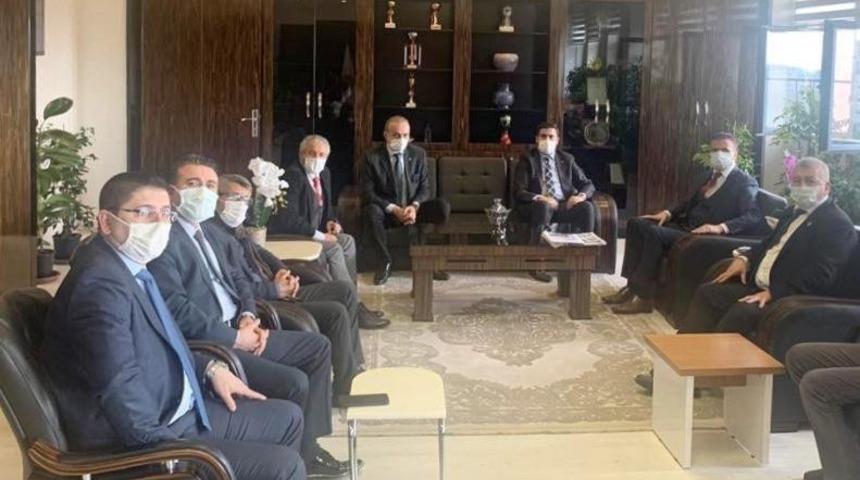 Başsavcı Sek&uuml;c&uuml;: "Tehdit ve şantaj konusunda gereğini yaparız&rdquo;