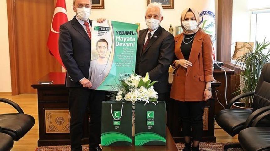 Başkan &Ccedil;etin: "Covid-19, sigara i&ccedil;en kişilerde daha ağır seyrediyor"