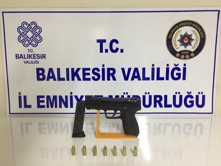 Balıkesir’de 11 aranan şahıs yakalandı G1