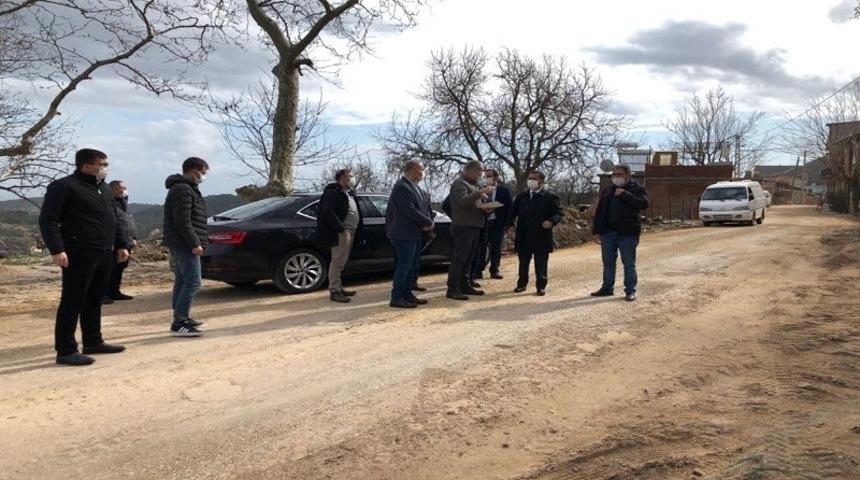 Vali Aktaş, Ahmet&ccedil;e k&ouml;y&uuml;nde incelemelerde bulundu