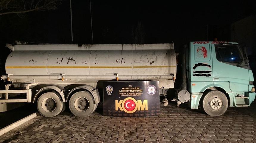 Aksaray&rsquo;da 10 ton 860 kilo ka&ccedil;ak yağ ele ge&ccedil;irildi