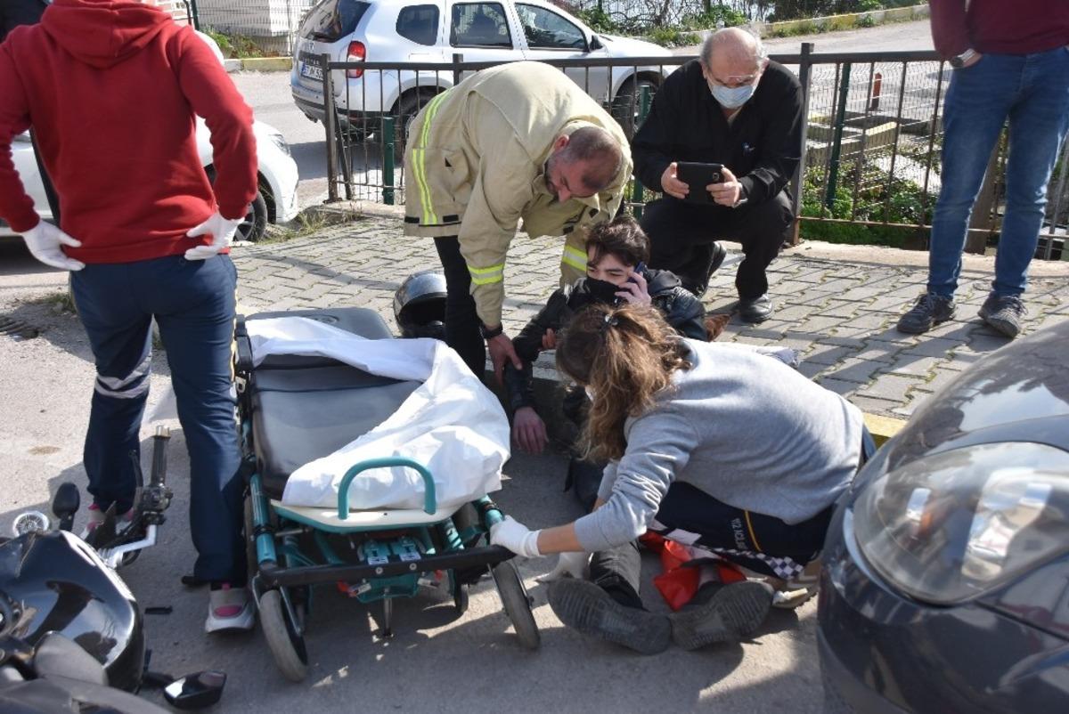 Kaza yaptı, telefonunu elinden bırakmadı