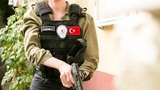 Arka Sokaklar'ın 'Selin Komiser'i Oya Okar'ın lüks arabasını çalmışlardı! Yeni gelişme... 