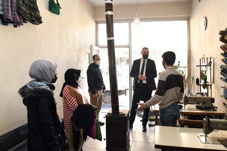 Çatak Kaymakamı Akbulut esnaf ve vatandaşlarla bir araya geldi G3